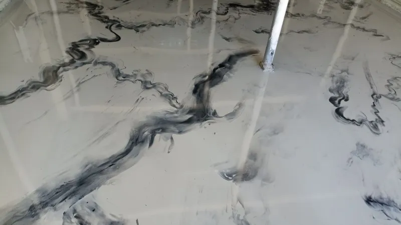 Пол обновлён с использованием инновационной техники!